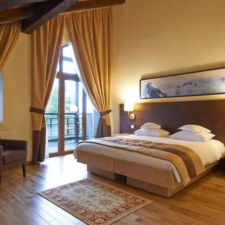 Ana Bradul Hotel 4*